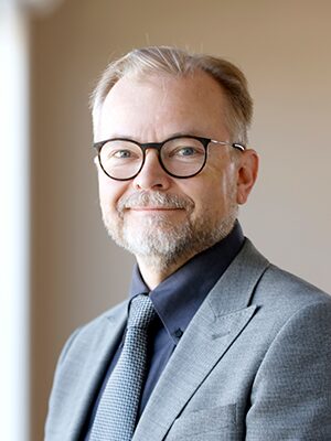 Teknologiateollisuuden Teknologiat, tieto ja innovaatiot -johtaja Erkki Ahola.